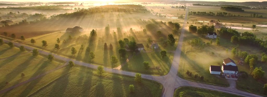 coucher de soleil sur la campagne